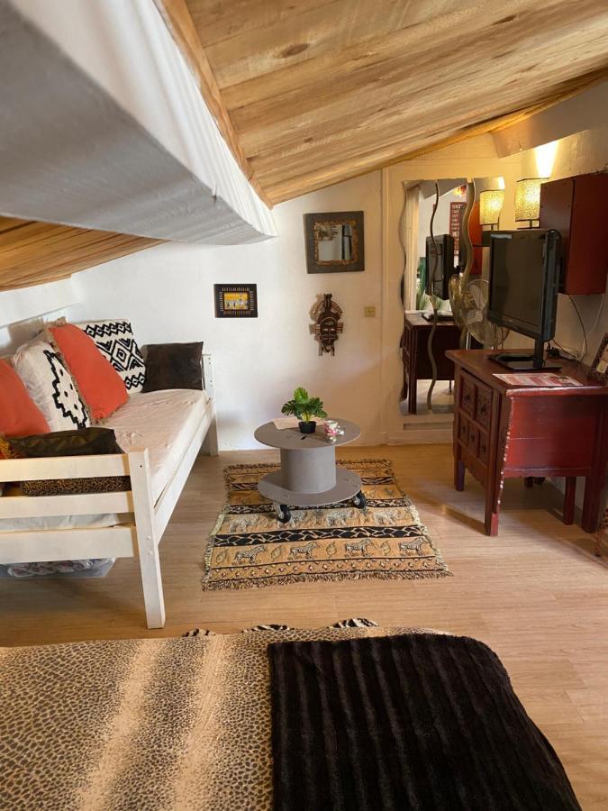 Votre charmant studio duplex près de Cannes Peymeinade Esterno foto